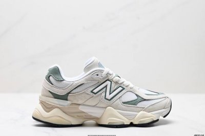公司级New Balance 公司级版本 Nb9060 联名款 复古休闲运动慢跑鞋 鞋款灵感源自设计师本人对夏日的怀日回忆。鞋面大身由空间双格及磨砂鞋面拼接而生