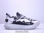 Nike ACG Mountain Fly Low GTX SE 机能风格 采用匠心设计，打造耐穿迅疾风格，让你在沙漠、峡谷和深山中探险时也能像在城市一般轻松自
