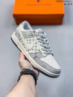 海外爆款限量发售！Nike Sb Dunk Low“ Lv联名 米灰牛仔布” 周年高端定制 低帮休闲板鞋 定制鞋盒 大厂纯原品质出货 超高清洁度 皮料切割干净无