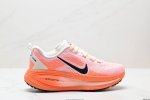 公司级Nike Vomero 18 耐克 舒适减震防滑 低帮跑步鞋 全掌Reactx泡绵中底 前掌和后跟还配备了Air Zoom气垫单元 据说跑起来更快更舒适哦