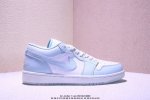 公司级Nike Air Jordan 1 Low Aj1乔1低帮休闲板鞋 同步官方配色 头层皮打造 正确满胶鞋垫 四线拉帮 原厂织唛标 鞋舌高弹海绵填充 官方货
