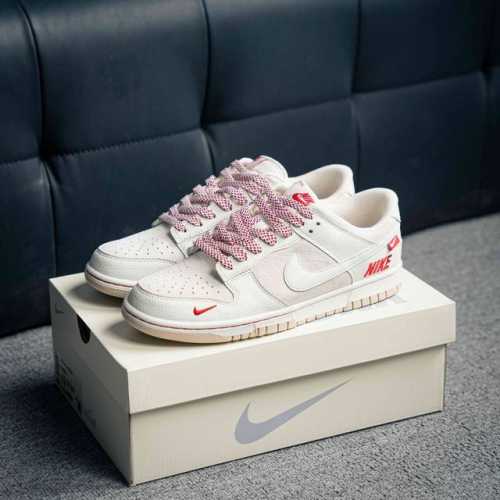 360 核心私 Nike Dunk 全套原楦原模倾力打造完美版型 独家原厂航空铝磨具打磨大底 鞋头坡度极致还原 无解鞋型 原盒原配 圈内天花板工艺 原厂冲刀 超