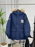 外贸保真版：Mlb 藏青 鹅绒带毛领工装羽绒服 优质的鸭绒！80%灰鹅绒20%鹅毛，231G，蓬松度，充绒量，手感各方面都没得挑，几乎感觉不到毛梗，更不用担心钴