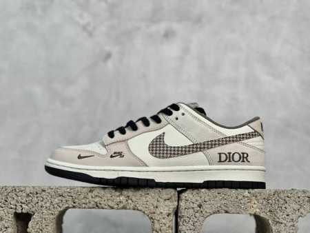 放店私 Nk Sb Dunk Low 迪奥联名 奶咖花勾 周年高端定制 低帮休闲板鞋 Dj2024-097 #定制鞋盒 大厂纯原品质出货 超高清洁度 皮料切割干 - 点击图像关闭