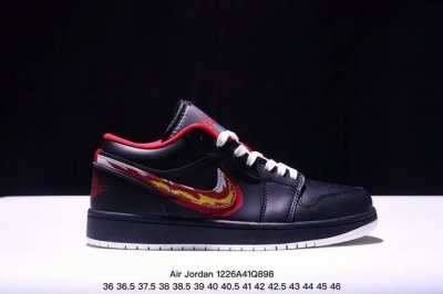 乔丹air Jordan 1 Low Aj1 乔1 低帮复古文化休闲运动篮球鞋。凭借出色的性能和吸睛的外观， Air Jordan直是风球场和街头的时尚标杆。A