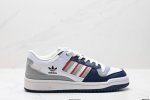 真标Adidas Forum Low Cl三叶草低帮 经典魔术贴复古板鞋 男女潮流头层皮休闲鞋 官方货号:J P13040 尺码:39 40 40.5 41 4