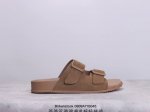 德国百年知名鞋履品牌 博肯birkenstock 勃肯拖鞋系列凉拖鞋休闲沙滩凉鞋 广东原产#采用质地柔软牛皮革 中底搭载缓震软木橡胶 外置eva轻量片装外底。