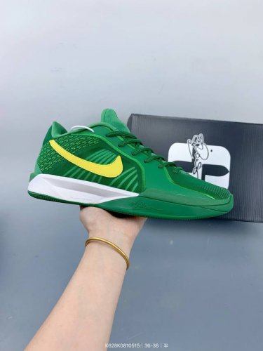 纯原 Nike Sabrina 2 萨布丽娜二代签名减震防滑低帮篮球鞋 革新登场颠覆革新出货 Size：如图 编码：K628K0810515