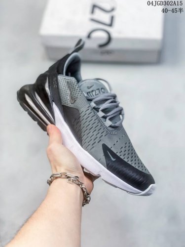 耐克nike React Air Max 270 高桥盾网纱系列 机能半气垫跑步鞋 #灵感来自年度获奖模型的鞋子，这双鞋的半透明鞋面穿过它的鞋头和轮廓，同时还沿