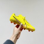 NK刺客15代儿童训练足球鞋 短钉款 SIZE:30-35码 下一代运动传奇：Nike React幼苗刺客15 儿童足球新星们的秘密武器！Nike刺客15代儿童