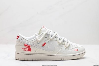 公司级nk Dunk Low Retro “Diy高端定制” 低帮休闲运动板鞋 原装头层材料 用料绝不含糊 独家版型蒸餾加工帶來的是更好的视觉和脚感体验 清洁度