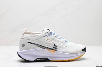 公司级Nike Reactx Pegasus Trail 5 Gtx 越野跑步鞋 登月兼顾迅疾外观和稳固脚感 后跟覆面和中足动态支撑巧妙融合 缔造稳定顺畅的迈步