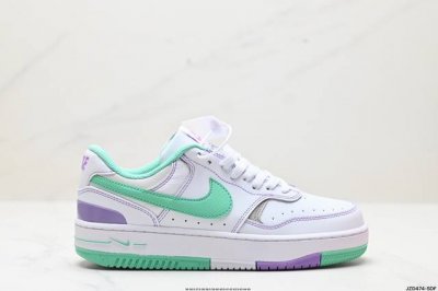 公司级nike Gamma Force 减震 耐磨运动鞋 兼顾舒适脚感和出众风范 演绎匠心之作 结构性的支撑贴合感结合复古篮球设计 塑就场外全明星风范 货号:F