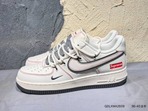 新品上市实拍 耐克Nike Air Force 1 07空军一号低帮百搭休闲运动板鞋 柔软 弹性十足的缓震性能和出色的中底设计 横跨复古与现代的外型结合 造就出