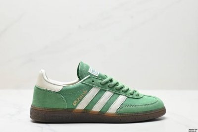 公司级Adidas Handball Spezial 阿迪达斯经典款 复古休闲板鞋 全鞋采用反毛皮制作 牛筋耐磨大底 承载青春情怀的板鞋 经典三条杠装饰鞋侧 品