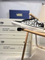 Vanssk8-Low万斯范斯官方 经典复古休闲运动板鞋，高端支线原始硫化工艺，艺术来源于生活成为了Vans美学的个性潮流标志，代表着光和希望，让你变得更加明亮