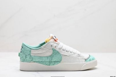 公司级nk Blazer Low‘77 Jumbo 蛇年限定 经典百搭低帮开拓者休闲运动板鞋 货号:Dn2158-333 尺码:36 36.5 37.5 38