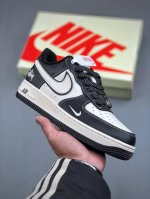 Nike Air Force 1 Low 07 X Stussy 黑白小钩满天星原楦头原纸板 打造纯正低帮空军版型专注外贸渠道 全掌内置蜂窝气垫 原盒配件 原厂
