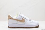 真标nike Air Force 1 Valentine'S Day 空军一号低帮百搭休闲运动板鞋。柔软、弹性十足的缓震性能和出色的中底设计，横跨复古与现代的外