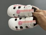 a家新款皮面镂空魔术贴儿童凉鞋 Size：26-35码 优质皮料拼接 镂空设计，透气舒适 魔术贴设计，穿脱方便 耐磨防滑大底，脚感超赞