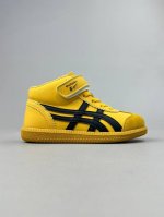 亚瑟士高帮魔术贴童鞋26-35 复古经典 是tiger拥趸追捧款，鞋舌处印有鬼塚虎特有的品牌logo标志，柔软内里材质 穿着更加舒适