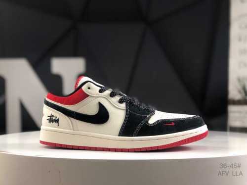 公司级带半码 耐克 Air Jordan 1 Low 此款主张打破传统的工业化流水线设计限制，以Made By Ideas的超级创意为理念，集结众多潮流设计师，