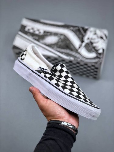 Vans Skate Classics Old Skool 灰白经典 安纳海姆侧边棋盘格男女专业滑板鞋 鞋垫升级采用可弹性材料 可拆换 脚感舒适区别普通鞋垫 高