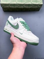 原楦数据纸版，采用硬质优质皮革鞋面材质，内置全掌Air Sole气垫。耐克 Nike Air Force 1 Low 空军一号低帮百搭休闲运动板鞋 041338