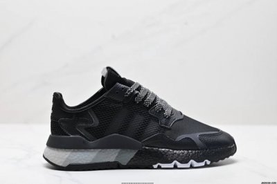 公司级阿迪达斯三叶草 Nite Jogger 经典运动跑鞋 夜行者 复古跑鞋原厂材料 原厂大底 私家独模 网布搭配麂皮拼接打造鞋面 极具复古风格鞋头及鞋跟点缀3