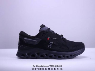 公司级on Cloudstratus 3 昂跑 户外街头机能风新兴品牌轻便中帮跑步鞋 首发实拍鞋款以网球为灵感的运动休闲鞋，大胆的复古外观与革新科技融合，助力运