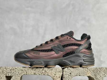Dt版 New Balance Nb M1000 红棕 联名复古运动休闲缓震跑步鞋 新品首发 原鞋打版 细节完美 鞋面由透气网眼与绒面皮革组成#以encap中底 - 点击图像关闭
