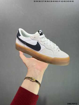 Nike 耐克 Sb Zoom Pogo Plus 滑板鞋复古低帮休闲鞋青年学生运动鞋滑板鞋 新鞋上脚即可带来自然舒适的穿着感受，混合材料设计，塑就出众质感和非 - 点击图像关闭