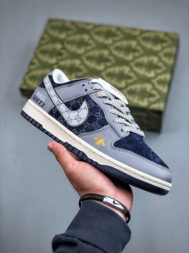 Nike Sb Dunk Low 古驰联名-小蜜蜂暗纹白勾 周年高端定制 低帮休闲板鞋 Fc1688-195 #定制鞋盒 大厂纯原品质出货 超高清洁度 皮料切割