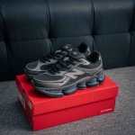 核心私 new Balance 新百伦 Nb 0 网面休闲鞋 复古还要机能 Nb官方重磅新品 一款融合复古设计与现代科技的跑鞋 以其经典的造型和舒适脚感 成为2