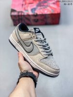 性价比耐克Nike Sb Dunk Low Retro 定制款 扣篮系列 复古低帮休闲运动滑板板鞋 采用脚感柔软舒适Zoomair气垫 有效吸收滑板等极限运动在