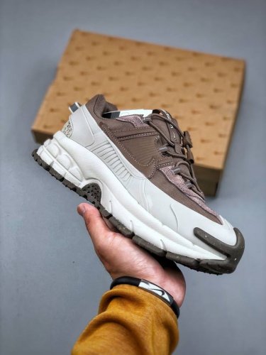 nike Zoom Vomero Roam 马拉松复古五代休闲厚底增高运动慢跑老爹鞋 Hq2181-006 #采用环保纤维革饰片组合网眼布鞋面材质 升级正确后跟