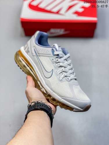 260 公司级Nike Air Max 2013 联名气垫跑鞋 整体依旧以Stussy标志性的麻布编织材质覆盖 鞋身大面积采用了网眼材质为主 并且后跟部分还带有