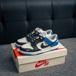 核心私 nike Dunk 全套原楦原模倾力打造完美版型 独家原厂航空铝磨具打磨大底 鞋头坡度极致还原 无解鞋型 原盒原配 圈内天花板工艺 原厂冲刀 超高清洁度