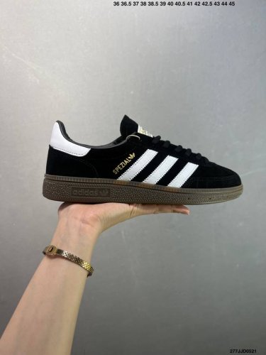 adidas Handball Spezial 手球特别版圣帕特里克节联名款 全鞋采用Yezzy500一样的皮料 进口长绒皮 特殊工艺技术 原盒包装 牛筋耐磨大