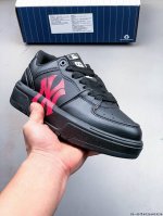 210 公司级！Mlb Chunky Liner 厚底休闲跑步鞋 Ny印花 牛皮材质运动鞋 0326103X30