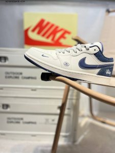 公司级头层皮斯图西 X 乔丹Air Jordan 1 Low Aj1低帮系列篮球鞋 官方同步配色 原装级产物 #拒绝公底 立体鞋型 细节完美 高清洁度Xs608