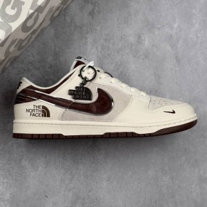 本地310 核心私 nk Sb Dunk Low 北面联名-猪八棕勾 周年高端定制 低帮休闲板鞋 #定制鞋盒 大厂纯原品质出货 超高清洁度 皮料切割干净无任何毛