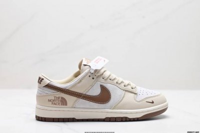 公司级nk Dunk Low Retro “Diy高端定制” 低帮休闲运动板鞋 原装头层材料 用料绝不含糊 独家版型蒸餾加工帶來的是更好的视觉和脚感体验 清洁度