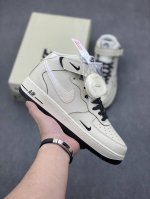 小红书爆款 官方同步id定制 原装版本 Nike Air Force 1 Mid '07 “黑珠光”小勾空军一号中帮休闲板鞋 3M反光 定制皮料 原楦原纸板 纯