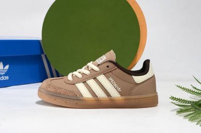 ad德训三代新款Size：24-37码 爱惨了德训系 新工艺新配色 优质皮料拼接，质感满满松紧带魔术贴 耐磨防滑大底，脚感超赞.