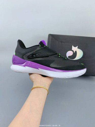Under Armour 安德玛 Curry Fox 1 福克斯 狐狸一代 防滑减震 舒适百搭 低帮 篮球鞋 Size：如图 编码：K608K0120425