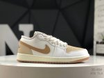 真标带半码 耐克 Nike Air Jordan 1 Low aj1乔1低帮休闲板鞋 同步官方配色 头层皮打造 正确满胶鞋垫 四线拉帮 原厂织唛标 鞋舌高弹海绵