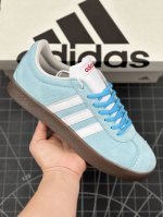 核心私 公司级adidas Neo Vl Court 2.0 百搭单品 绒面麂皮防滑耐磨轻便低帮板鞋 整双鞋以传统的低帮呈现的清新造型 鞋头优先头层反毛皮 包裹