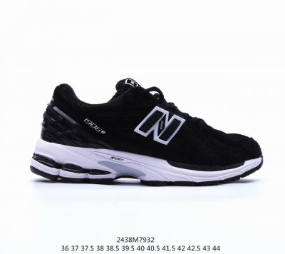New Balance 1906系列复古老爹风休闲运动慢跑鞋 M1906Rpa #采用轻质牛剖革拼接透气网眼衬垫织物鞋面材质 T-Beam大底提供足步弓支撑，保