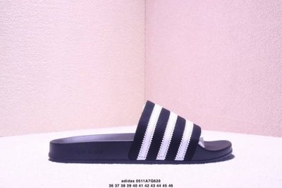 adidas Originals Adilette 系列 舒适简约 橡胶底 防滑一字拖鞋 男女同款 Xm0511Q620